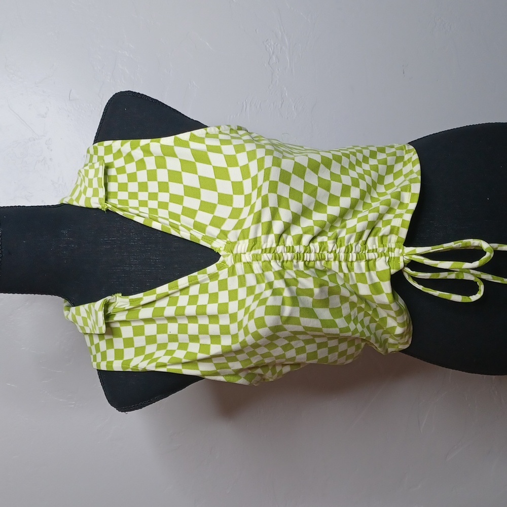 Liz & Sara Sleeveless‎ croptop